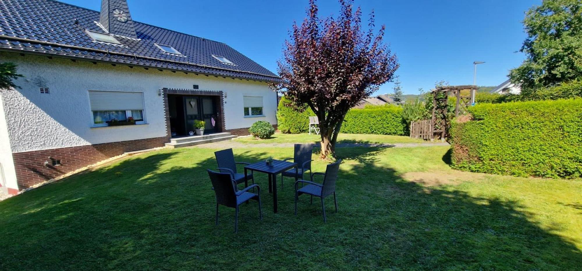 Fewo Hoheeifel, 1 Haus Mit 2 Apartments 5 Schlafzimmer In Kelberg Naehe Nuerburgring Екстериор снимка