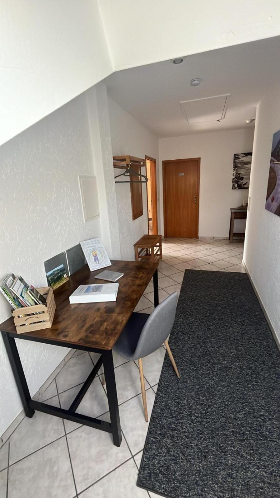 Fewo Hoheeifel, 1 Haus Mit 2 Apartments 5 Schlafzimmer In Kelberg Naehe Nuerburgring Стая снимка