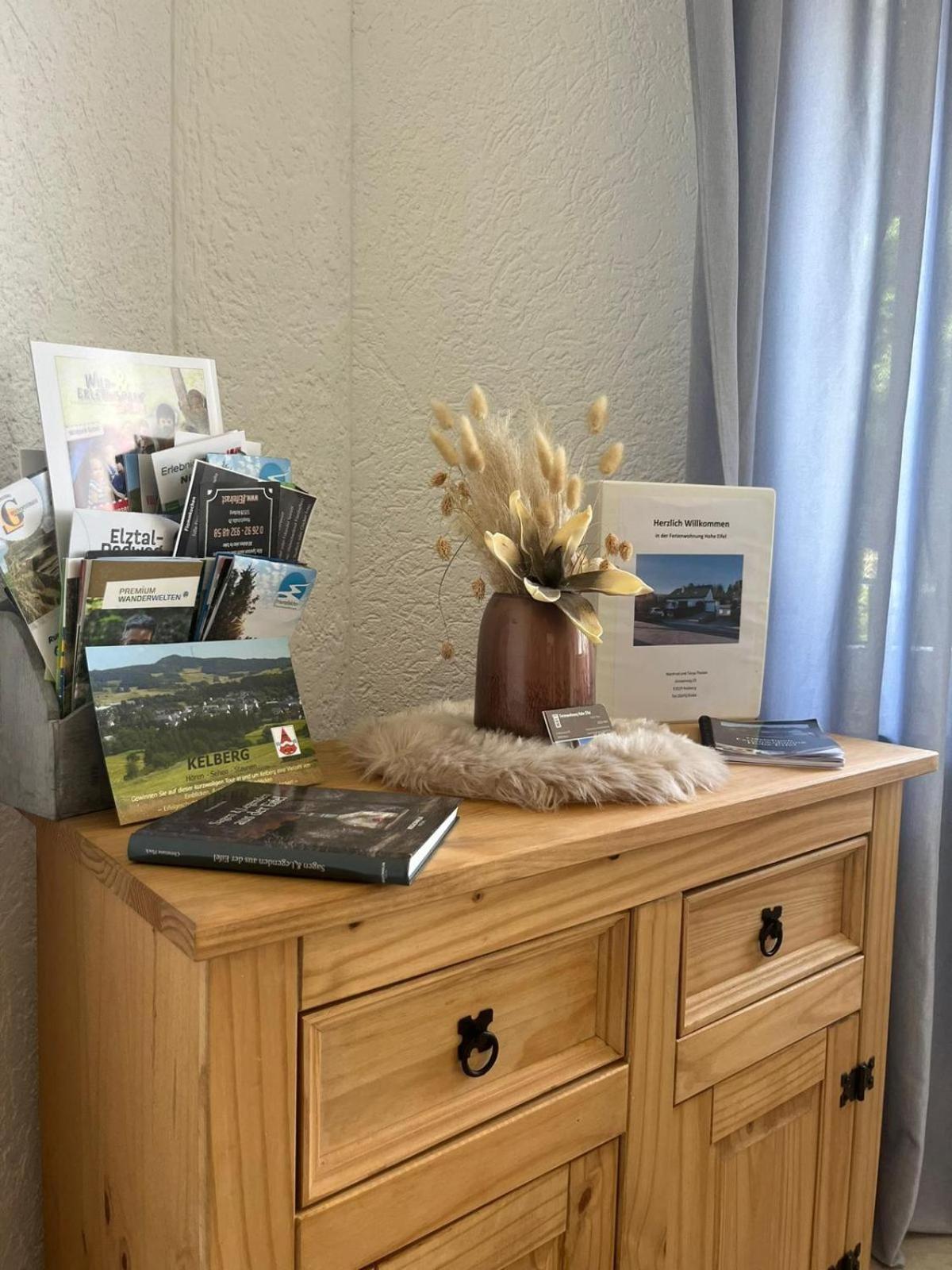 Fewo Hoheeifel, 1 Haus Mit 2 Apartments 5 Schlafzimmer In Kelberg Naehe Nuerburgring Екстериор снимка