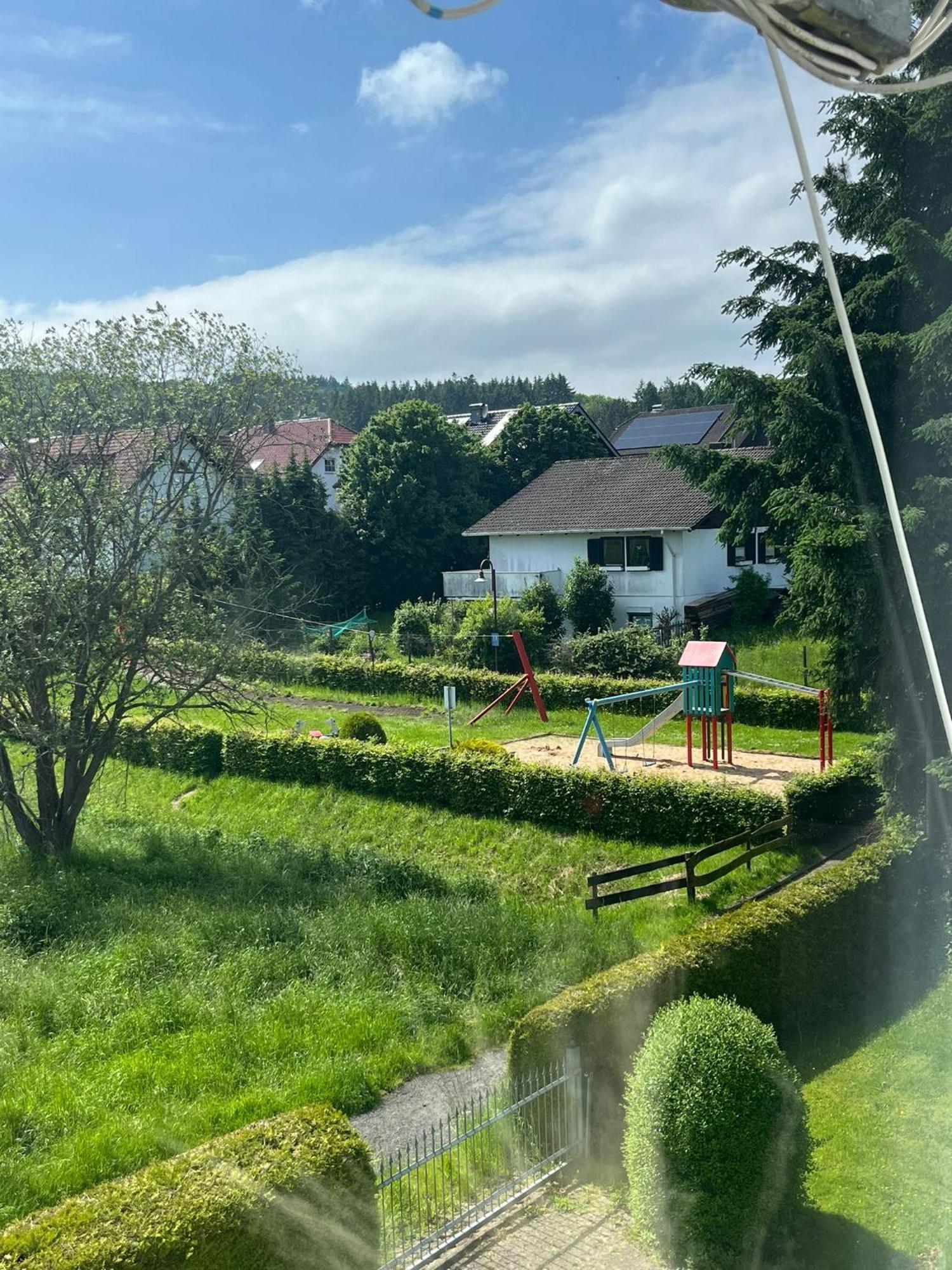Fewo Hoheeifel, 1 Haus Mit 2 Apartments 5 Schlafzimmer In Kelberg Naehe Nuerburgring Екстериор снимка