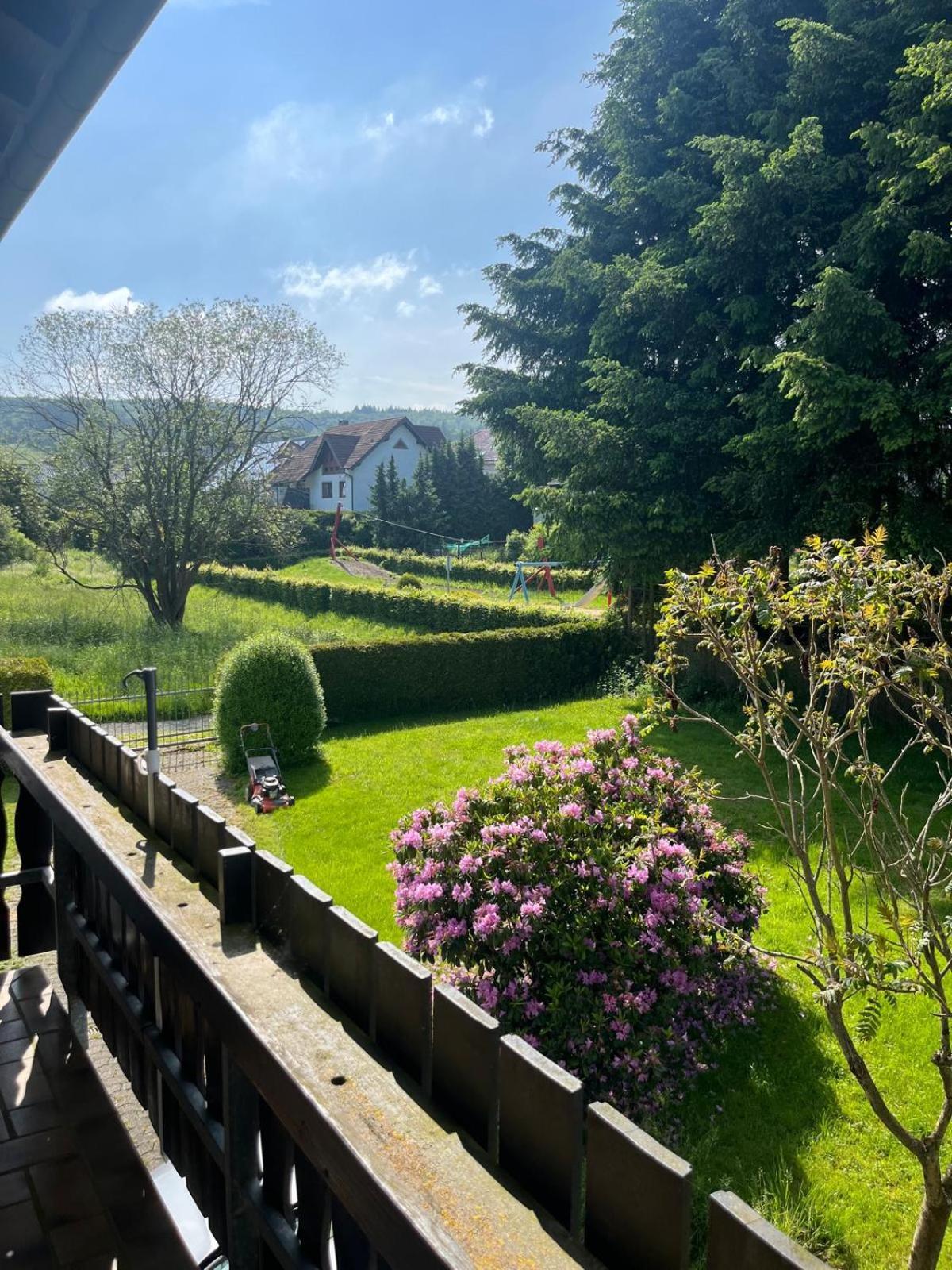 Fewo Hoheeifel, 1 Haus Mit 2 Apartments 5 Schlafzimmer In Kelberg Naehe Nuerburgring Екстериор снимка